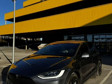Авто Tesla Model X 2022 № 8367887