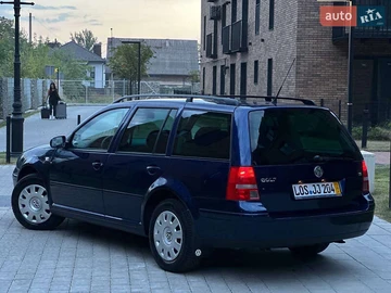 Авто Volkswagen Golf 2004 № 8368078