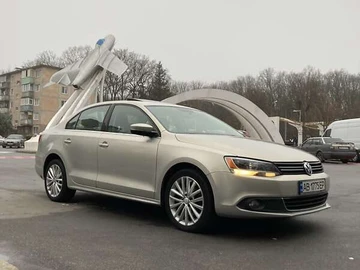 Авто Volkswagen Jetta 2011 № 8368223