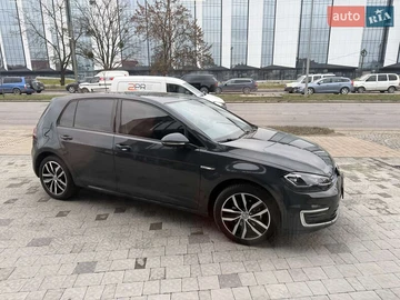 Авто Volkswagen E-Golf 2019 № 8368285