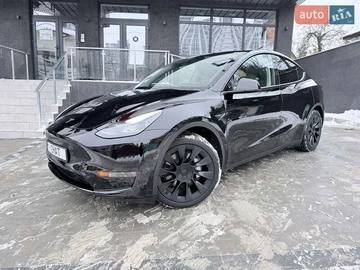 Авто Tesla Model Y 2023 № 8368779