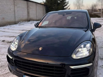 Авто Porsche Cayenne 2015 № 8368805