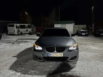 Авто BMW 5 Series 2004 № 8369344