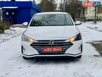 Авто Hyundai Elantra 2018 № 8369492