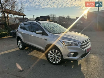Авто Ford Escape 2019 № 8369505