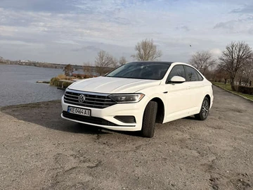 Авто Volkswagen Jetta 2018 № 8369525