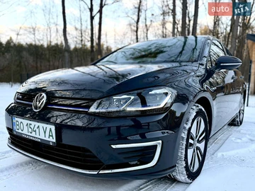 Авто Volkswagen E-Golf 2020 № 8369527
