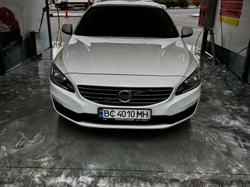 Авто Volvo V60 2013 № 8369743