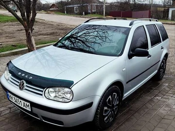 Авто Volkswagen Golf 2001 № 8370229