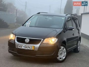 Авто Volkswagen Touran 2007 № 8370247