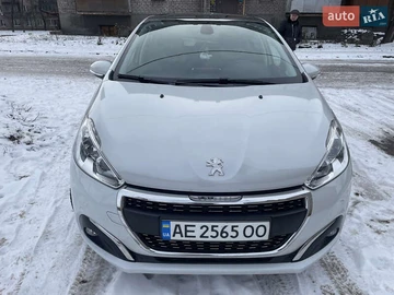 Авто Peugeot 208 2017 № 8370762