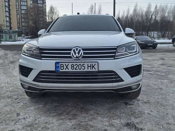 Авто Volkswagen Touareg 2015 № 8370886