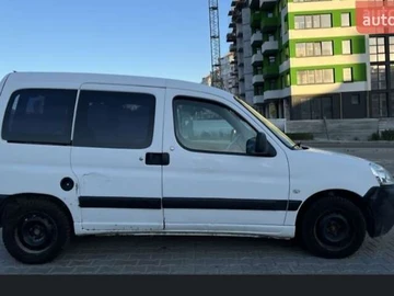 Авто Peugeot Partner 2004 № 8371001