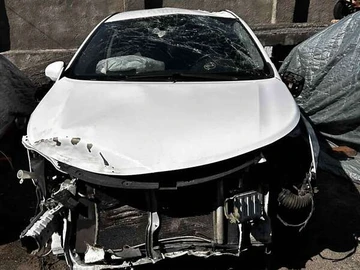 Авто Toyota Avensis 2012 № 8371017