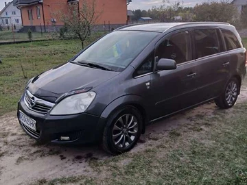 Авто Opel Zafira 2010 № 8371066