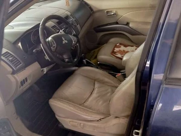 Авто Mitsubishi Outlander Xl 2007 № 8371258