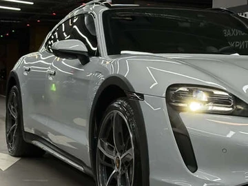 Авто Porsche Taycan Cross Turismo 2022 № 8371458