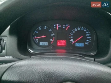 Авто Volkswagen Golf 1999 № 8371708