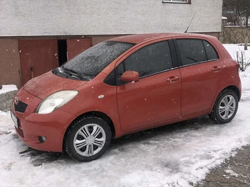 Авто Toyota Yaris 2006 № 8371820