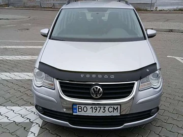 Авто Volkswagen Touran 2010 № 8372053