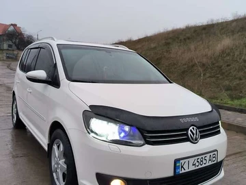 Авто Volkswagen Touran 2013 № 8372285