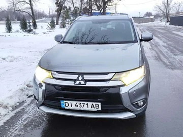 Авто Mitsubishi Outlander 2017 № 8372495