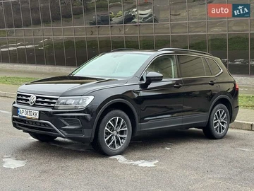 Авто Volkswagen Tiguan 2019 № 8372534