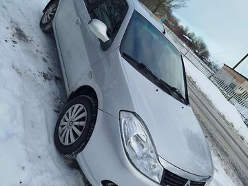 Авто Renault Symbol 2010 № 8373168