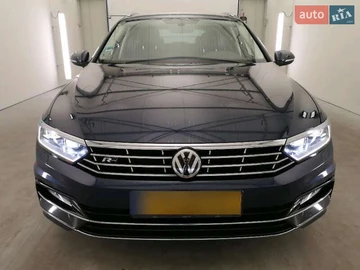 Авто Volkswagen Passat 2015 № 8374405