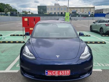 Авто Tesla Model 3 2018 № 8374406