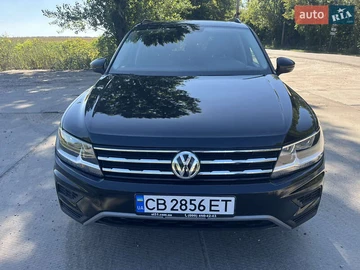 Авто Volkswagen Tiguan 2018 № 8374475