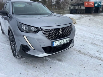 Авто Peugeot E-2008 2022 № 8374811