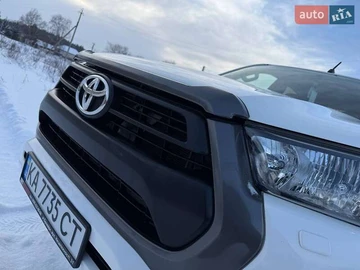 Авто Toyota Hilux 2021 № 8374903