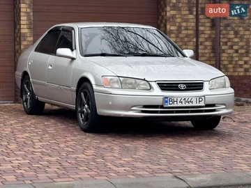 Авто Toyota Camry 2000 № 8374992