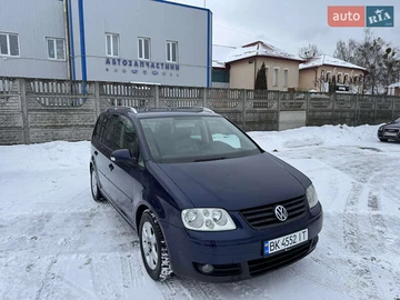 Авто Volkswagen Touran 2004 № 8375591