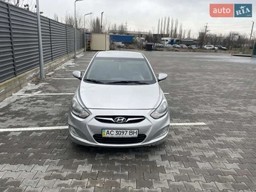 Авто Hyundai Accent 2013 № 8375636