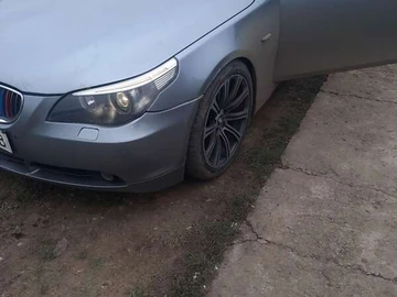 Авто BMW 5 Series 2003 № 8375813