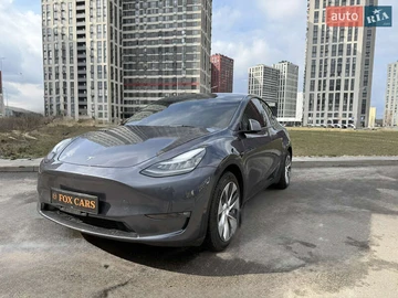Авто Tesla Model Y 2023 № 8376297