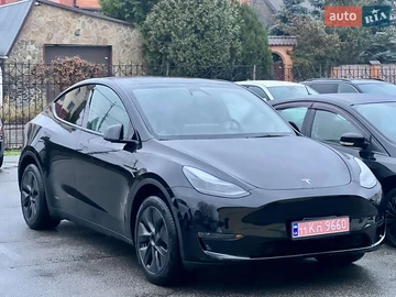 Авто Tesla Model Y 2024 № 8376321