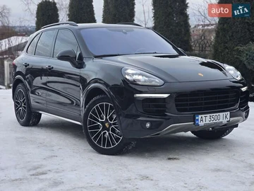 Авто Porsche Cayenne 2015 № 8376430