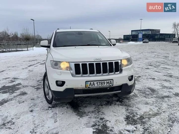 Авто Jeep Grand Cherokee 2012 № 8377118