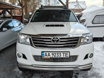 Авто Toyota Hilux 2013 № 8377227