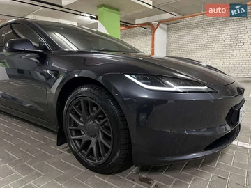 Авто Tesla Model 3 2023 № 8377329