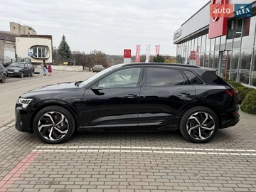 Авто Audi E-Tron 2021 № 8377385