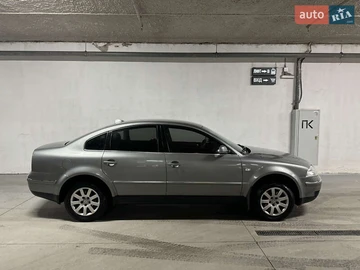 Авто Volkswagen Passat 2003 № 8377552