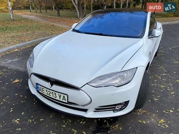 Авто Tesla Model S 2015 № 8377596