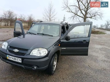 Авто Chevrolet Niva 2011 № 8377841
