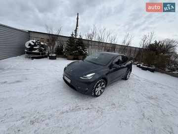 Авто Tesla Model Y 2023 № 8378053