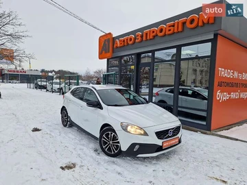Авто Volvo V40 Cross Country 2013 № 8378140