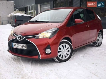 Авто Toyota Yaris 2015 № 8378408